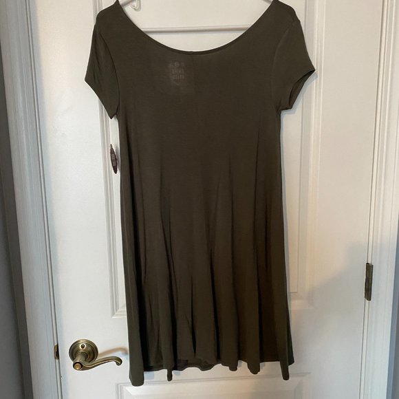 SO Swing Dress with Cute Lace Up Detail - Picture 4 of 4